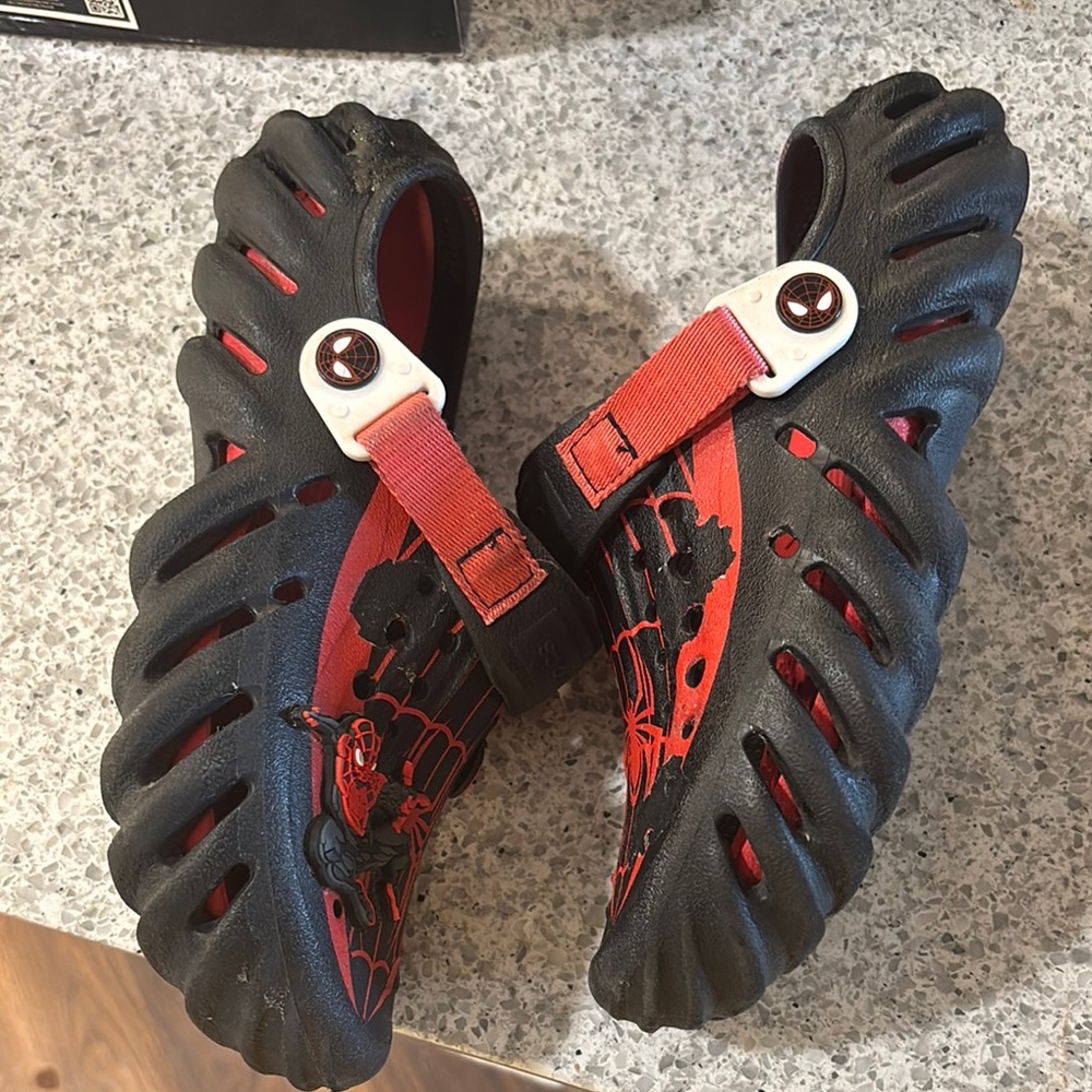 Crocs echo clogs Spider-Man - Picture 2 of 7